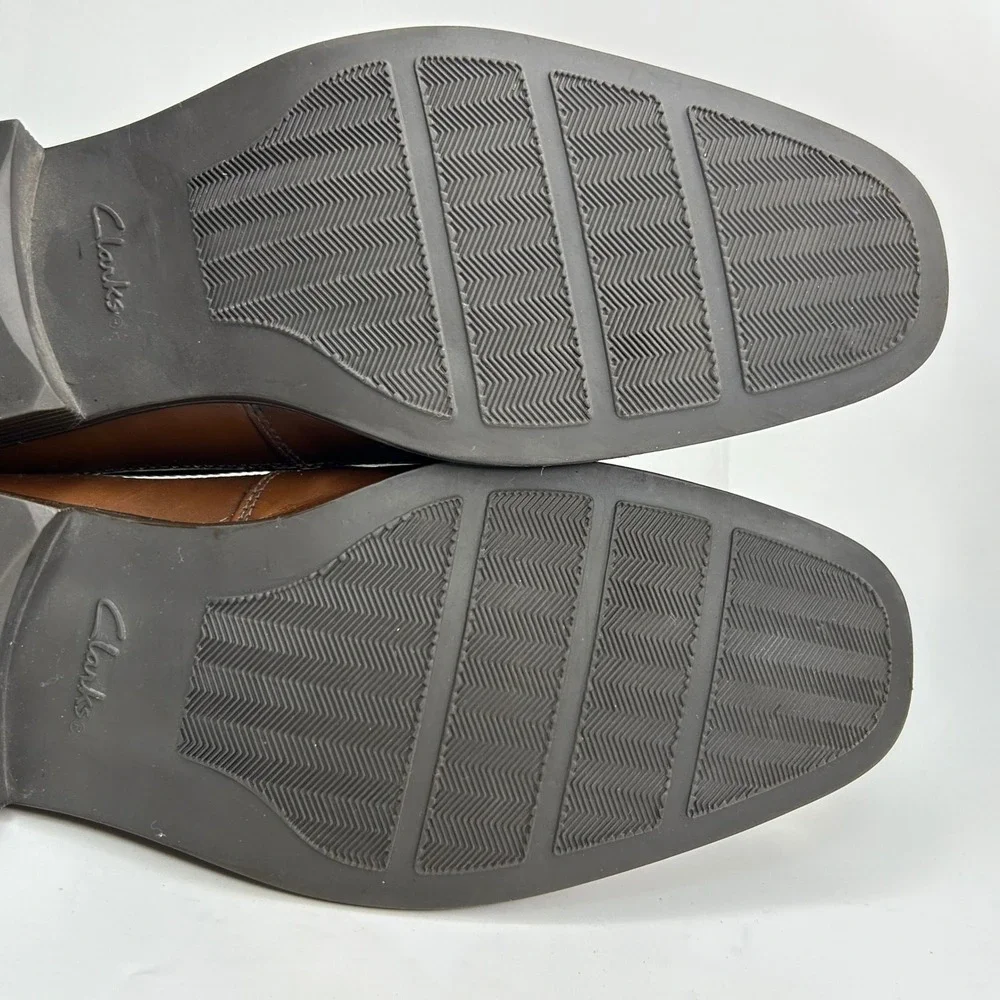 New Clarks Mens Tilden Free Leather Ortholite Formal Slip On Dress Shoes Sz 10 M